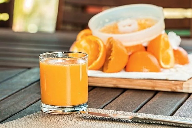 Ingin Turunkan Kadar Kolesterol Secara Alami? Yuk Coba Minum 7 Minuman Ini, Apa Saja?