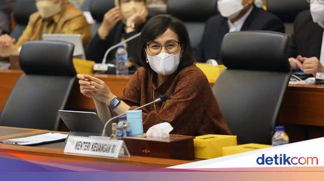 Bicara Harga Minyak, Sri Mulyani Kasih Tantangan Ini ke 100 Ekonom