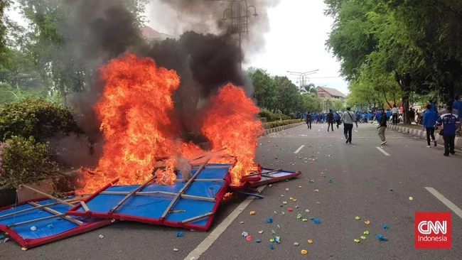 Tiga Polisi di Aceh Terluka Saat Demo Tolak Kenaikan Harga BBM