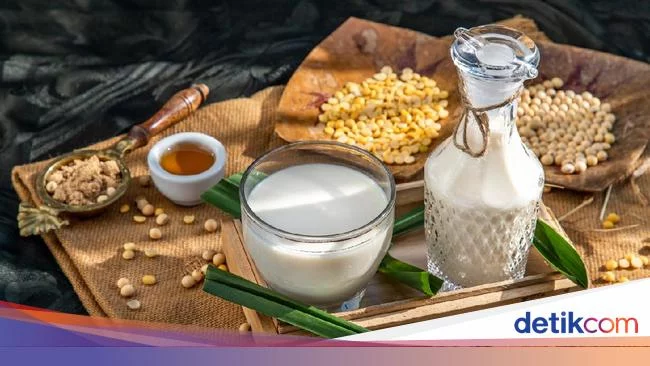 15 Manfaat Susu Kedelai serta Kandungan Nutrisi dan Efek Sampingnya