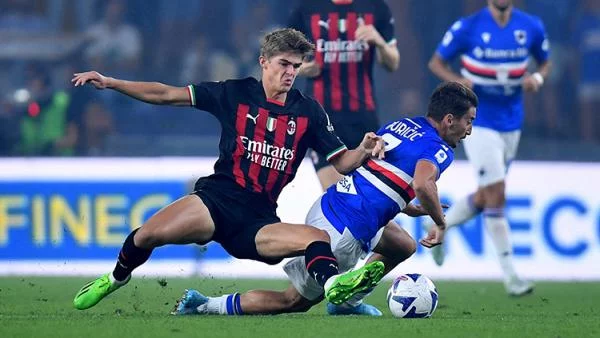 Rekap Hasil Liga Italia: Duo Milan Kompak Berjaya, Napoli Rebut Capolista