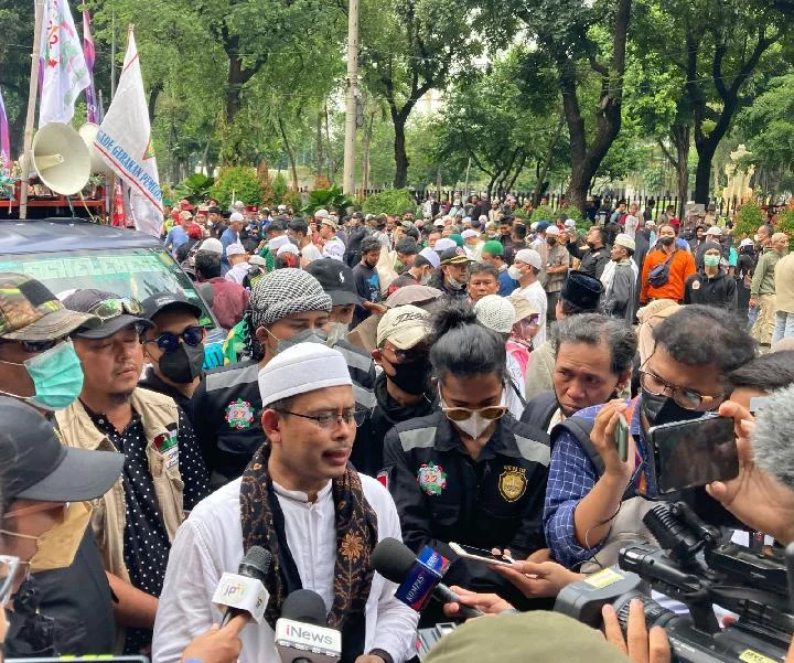 PA 212 Demo Tolak Kenaikan BBM, Jalan Merdeka Barat dan Harmoni Ditutup