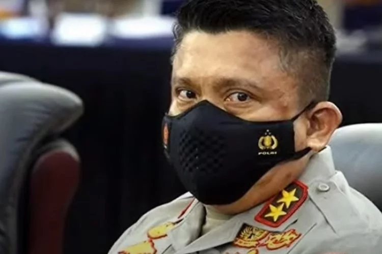 Pengacara Brigadir J Duga Ferdy Sambo Suap Lembaga untuk Selamat, Refly Harun: Jangan Sampai Hilang...