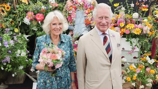 Mengenal 2 Anak Kandung Queen Consort Camilla, Akrab dan Puji King Charles III