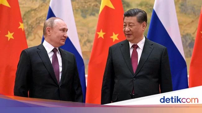 Galang Poros Global Baru, Xi dan Putin Bertemu di Uzbekistan