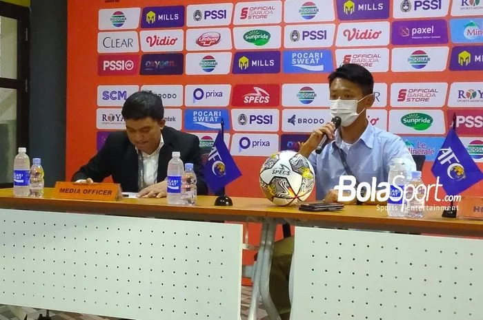Kualifikasi Piala Asia U-20 2023 - Pelatih Hong Kong Akui Sayap-sayap Garuda Nusantara Bikin Kewalahan Pemainnya