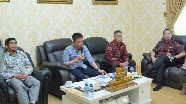 Tampil Pada Seminar Internasional Adipsi, Bupati Afrizal Sintong Beberkan Kondisi dan Kemajuan Rohil