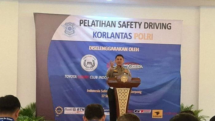 Undang 15 Komunitas Otomotif, Camry Club Indonesia Gelar Pelatihan Safety Driving