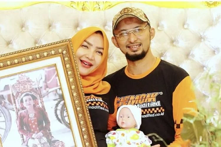 Roro Fitria diduga palsukan tanggal lahir anak, Andre Irawan: Lebih parah lagi