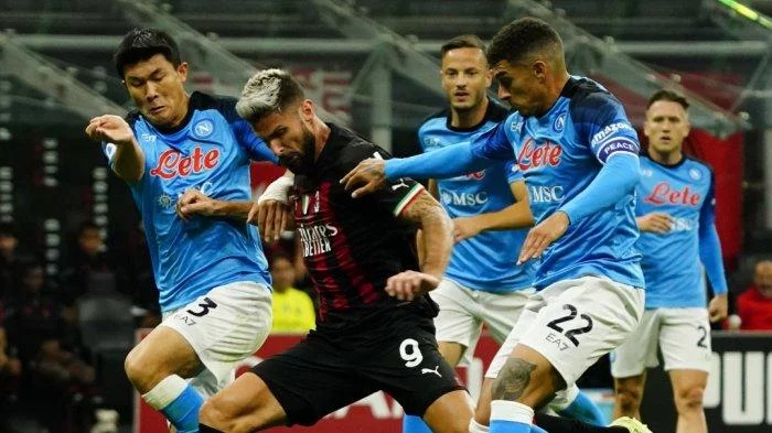 AC MILAN 1-2 Napoli: Stefano Pioli Ungkap Dua Kekhawatiran, tapi Pujian untuk De Ketelaere