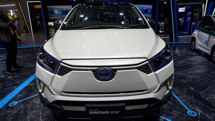Toyota Kijang Innova Hybrid Meluncur Oktober 2022, Unit Sudah Bisa Dipesan