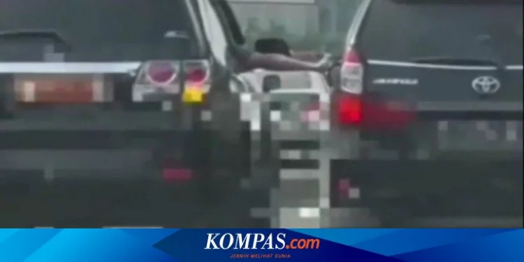 Anggota TNI Emosi dan Todong Pistol Saat Laju Mobil Berpelat Dinasnya Terhalang di Tol Jagorawi... Halaman all