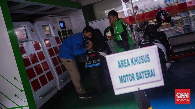 Gojek dan Toba Bara Siap Pasok 2 Juta Motor Listrik