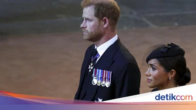 Ratu Elizabeth II Disebut Stres karena Harry-Meghan Sebelum Meninggal