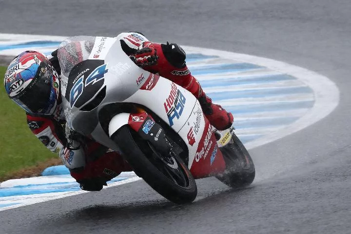 Mario Aji Kecewa Usai Terjatuh di Kualifikasi Moto3 Jepang