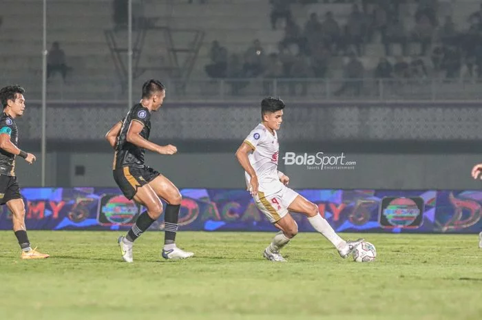 Shin Tae-yong Kirim Pesan Motivasi ke Striker PSM Makassar usai Debut Singkat di Timnas Indonesia