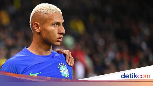 Brasil Vs Tunisia Diwarnai Rasisme, Richarlison Dilempari Pisang