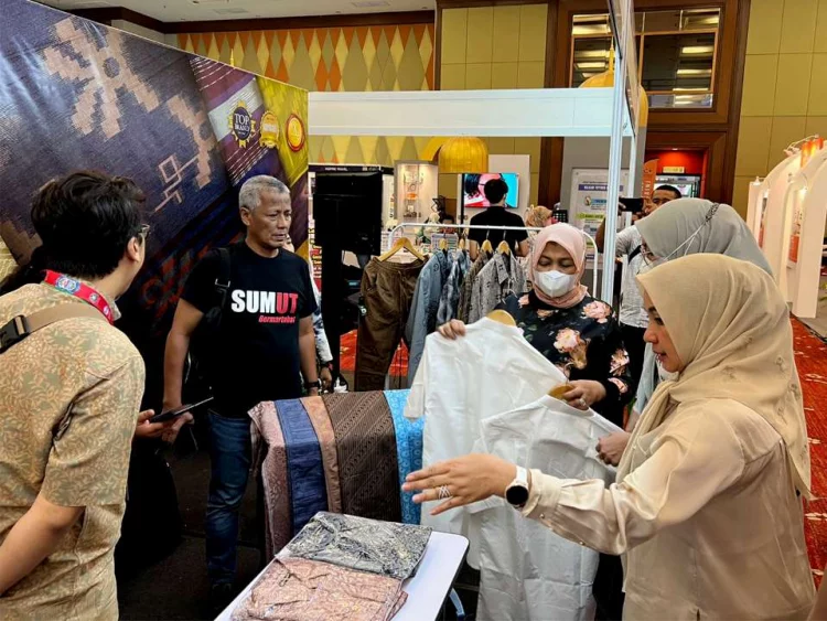 Ketua Dekranasda Sumut Hadiri Festival Islam dan Halal Internasional Johor Malaysia
