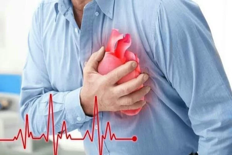 Salah Satunya Dada Seperti Ditindih Benda Berat, Kenali Gejala Serangan Jantung untuk Kurangi Risiko Kematian