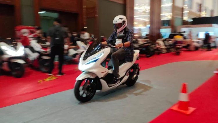 Mau Jajal Honda PCX Electric, Langsung Saja Datang ke IEMS 2022