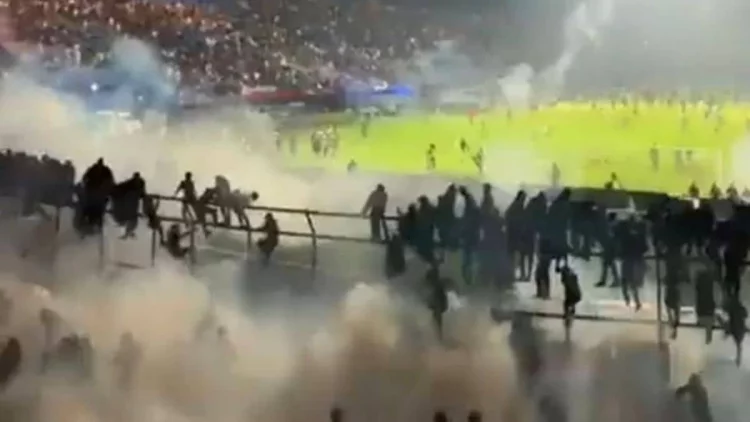 Peristiwa Maut Stadion Kanjuruhan Malang, Korban Meninggal Dunia Jadi 180 Orang