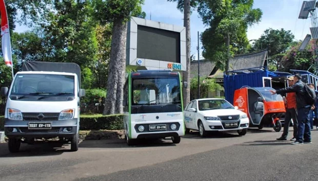 Respons Bengkel Modifikasi Mobil Soal Kendaraan Listrik Konversi