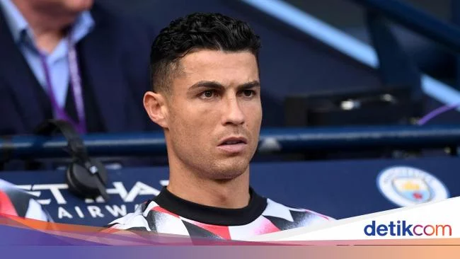 Ten Hag Tak Mainkan Ronaldo Lawan City karena... Respek