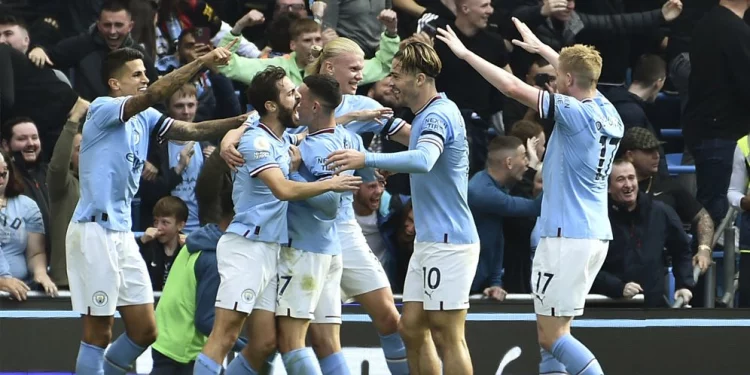 Hasil, Klasemen, dan Top Skor Liga Inggris: Bikin Malu MU, City Terus Pepet Arsenal