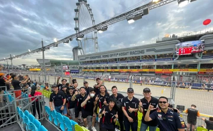 Mobil 1 Lubricants Ajak Mitra Penjualan Nonton Langsung Formula 1 Singapura