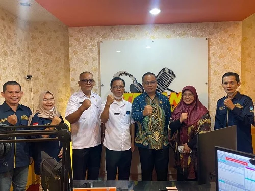 Diskominfo Ogan Komering Ulu Belajar Pengelolaan Radio dan Teknologi Informatika ke Cibinong - Bogor-Kita.com