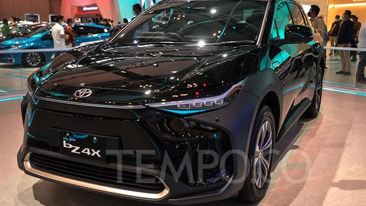 Toyota Kembali Produksi Mobil Listrik bZ4X yang Sempat Dihentikan Tiga Bulan