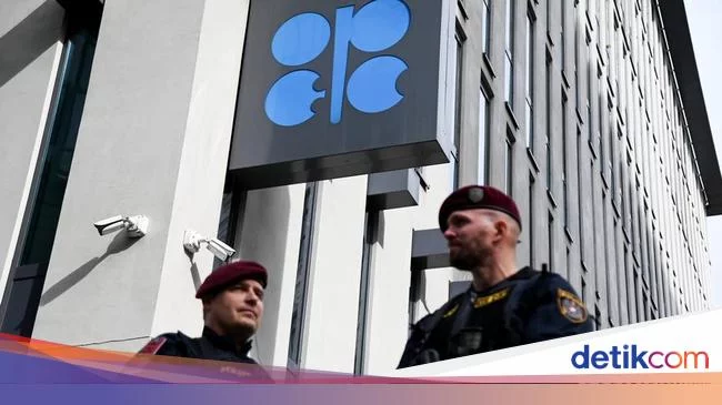 OPEC Setuju untuk Kurangi Produksi Minyak 2 Juta Barel