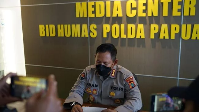 Buntut Jilat Kue HUT TNI, 2 Polisi Dipecat