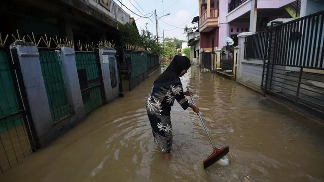 33 RT di Jakarta Terendam Banjir hingga Senin Pagi
