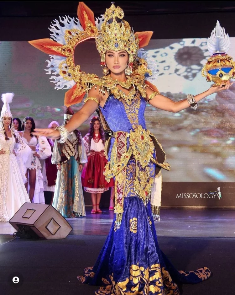 Putri Asal Lutra, Juara Miss Aura Internasional: Tahan Berat Baju 20 Kilogram di Malam Bakat