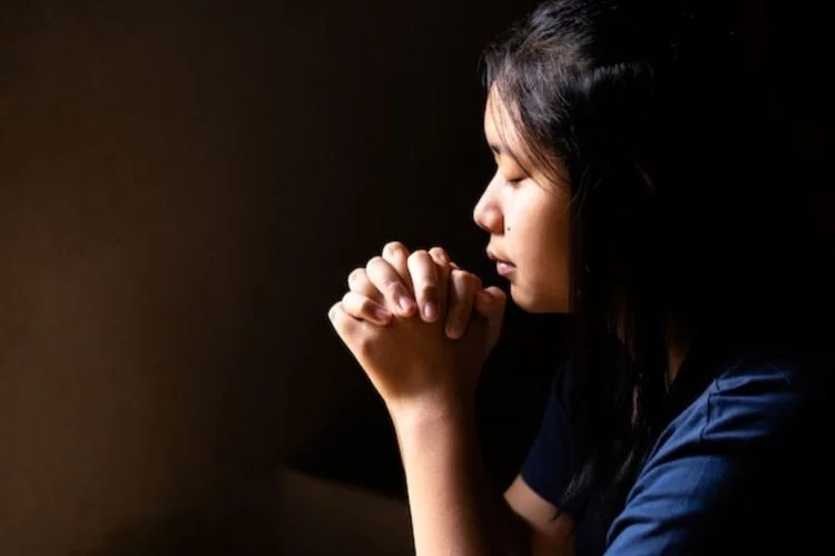5 Ujud Doa Rosario Peristiwa Sedih Selasa 11 Oktober 2022: Khusus Berdoa Bagi Orang Sakit