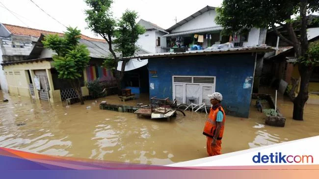 50 RT di Jaksel dan Jaktim Terendam Banjir, Tertinggi 2,2 Meter di Cawang