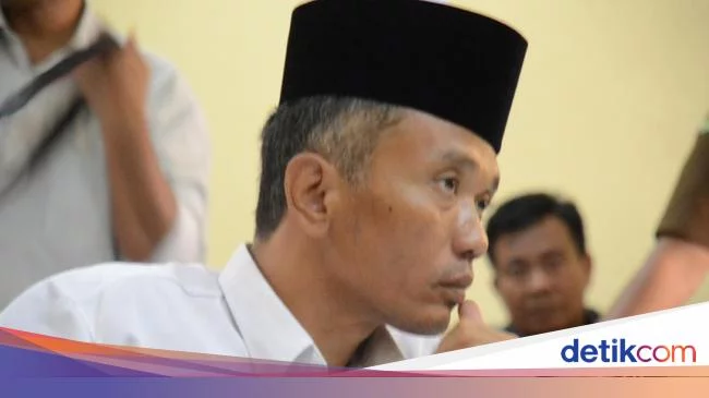 Bambang Tri: Gugat Ijazah Jokowi hingga Jadi Tersangka Penistaan Agama