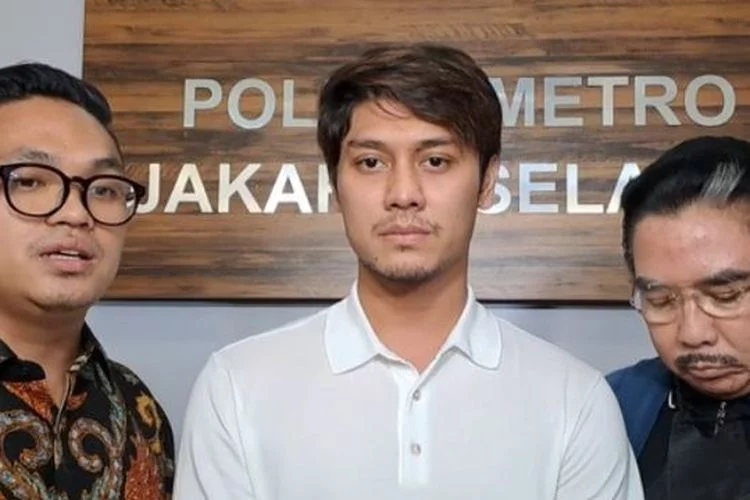 POPULER HARI INI: Respons Rizky Billar Soal Perselingkuhan hingga Nasib Irjen Teddy Minahasa - Pikiran-Rakyat.com