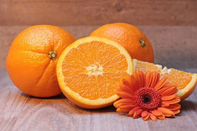 Benarkah vitamin C membantu mengatasi pilek musiman?