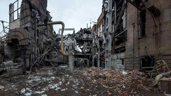 Hampir Setengah Kapasitas Pembangkit Termal Ukraina Terkena Serangan Rusia