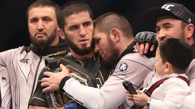 Islam Makhachev Nyaris Bikin Khabib Menangis Usai UFC 280