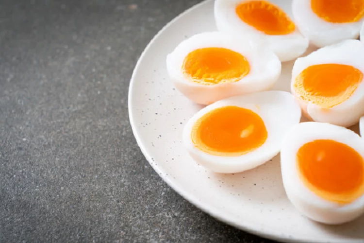 Makan Telur Tiap Hari, Amankah untuk Penderita Kolesterol? Simak Ulasan Berikut Ini