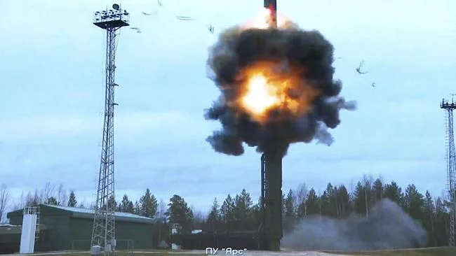 Awas Rusia Menggila! Serang dari Belarus, Tembak Satelit AS
