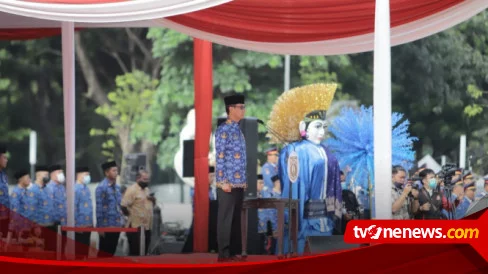 Sebagai PJ Gubernur DKI Jakarta, Heru Budi Hartono Pimpin Pertama Kali Pembina Upacara Hari Sumpah Pemuda di Monas