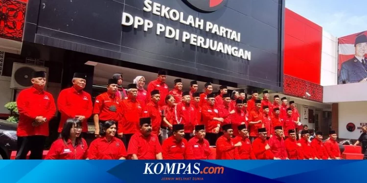 Momen Purnawirawan Jenderal TNI, Atlet, hingga Pakar Gunung Api Buka-bukaan soal Alasan Masuk PDI-P