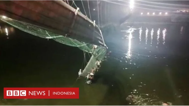 Puluhan tewas di India akibat jembatan gantung ambruk