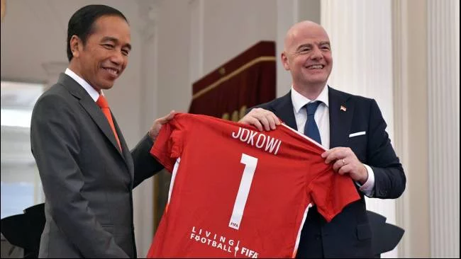 Komnas HAM Usulkan Presiden Jokowi Kerja Sama Bareng FIFA untuk Sertifikasi Perangkat Pertandingan