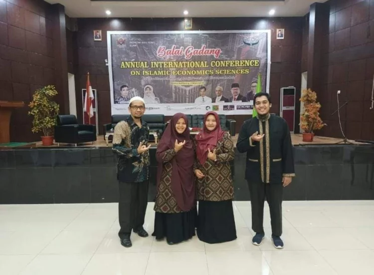 Dosen Febi UIN Ar-Raniry Ikuti Internasional Conference di Padang