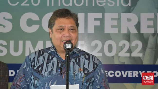 Menko Airlangga Bicara Ancaman PHK di Industri Tekstil